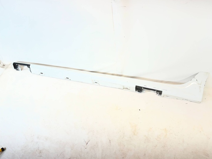 Moulage Jupe Gauche Original S LINE LIFT Audi A6 C7 4G0853859H