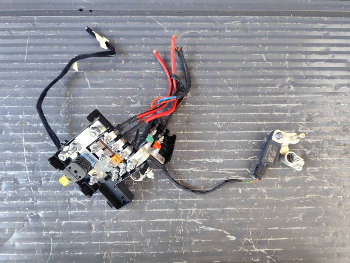 ALFA ROMEO STELVIO terminal plus minus module wiring AKU 00505595570