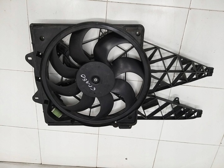 FIAT DOBLO 2 II 10- COMBO D 11- radiator fan 896010100 8E4241000