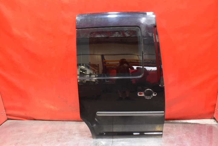 dvere bočné posuvné pravé LC9X VW CADDY 3 III 2K LIFT 10-15