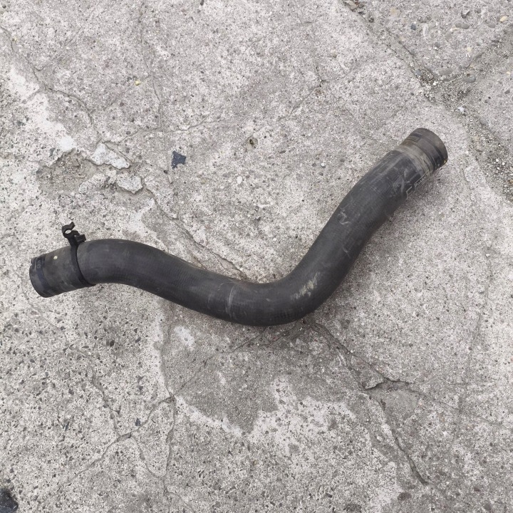 hadice chladiče vody Ford Fiesta MK7 LIFT 1.0 2014