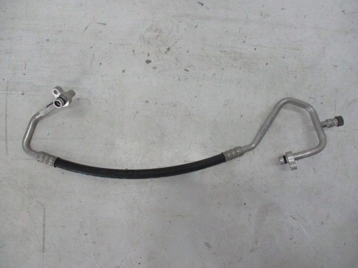 Conduit pieces tuyaux Climatisateur air conditionné MAZDA 3 BJS7-61461