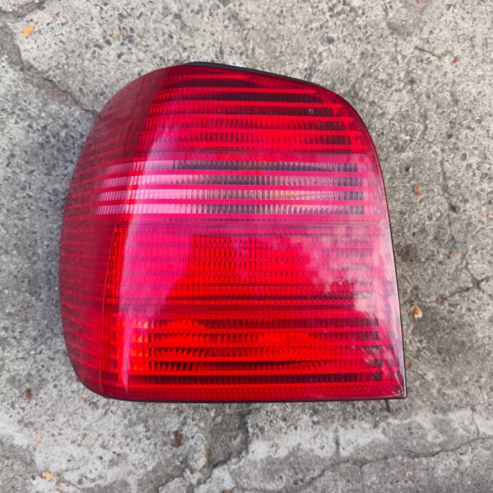 fanale faro posteriore sinistra Volkswagen Polo III 6N 6N2 6NF 2000
