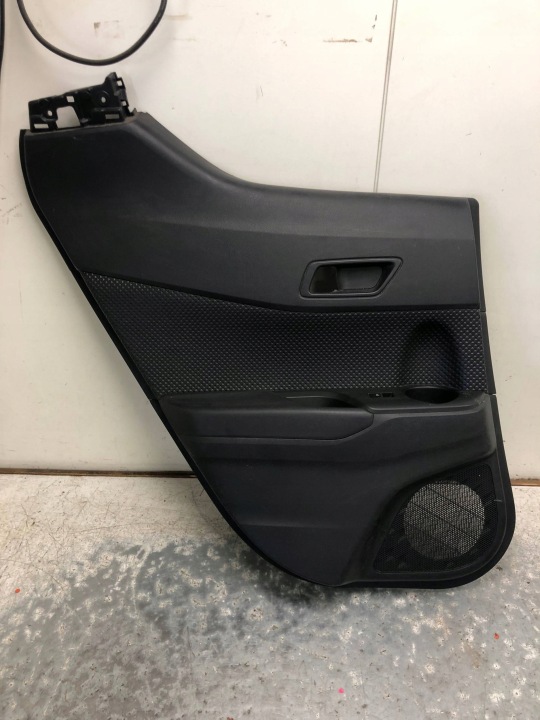 bok dveře levý záď TOYOTA CH-R 67634-X1B00