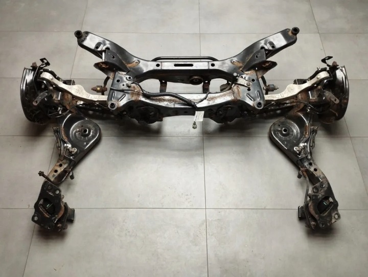 Renault Kadjar träger Achsträger heck achse 4WD 4X4