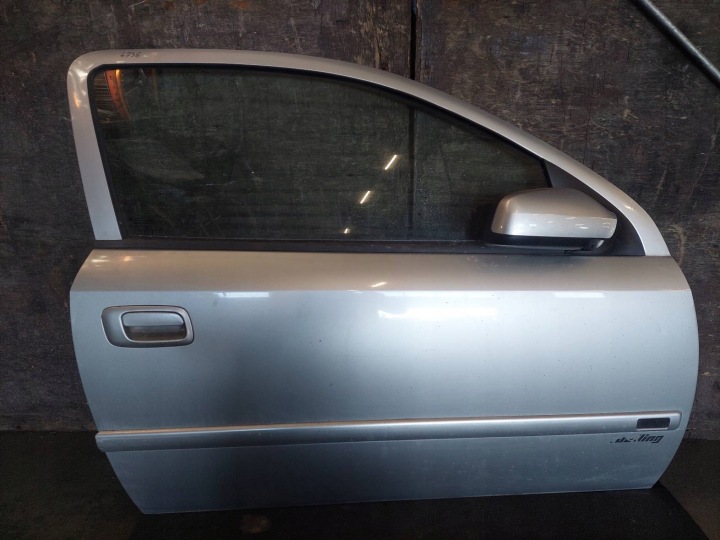 dveře kompletní pravý předek OPEL ASTRA G Z147 HB 3D