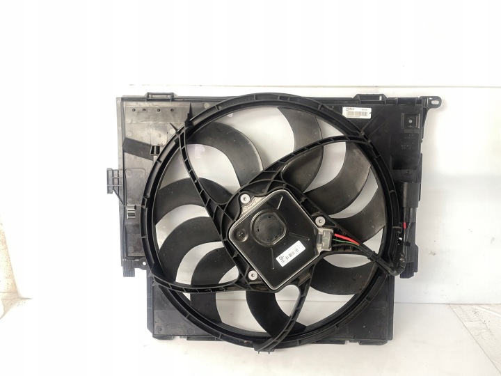 Kühlergebläse Gehäuse BMW F20 LCI F30 B38 8641964 8641947
