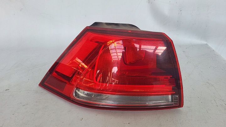 VW GOLF 7 VII HB Feux phare Arrière Arrière Gauche 5G0945095M