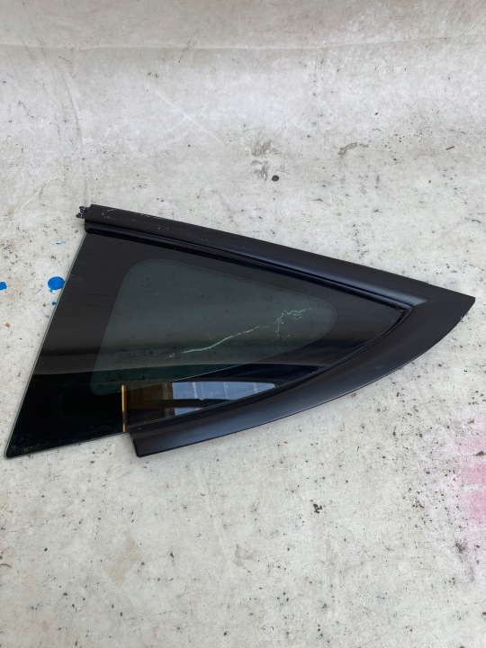 TESLA MODEL 3 22- FENSTER Karoserie rechts hinten 43R-011570