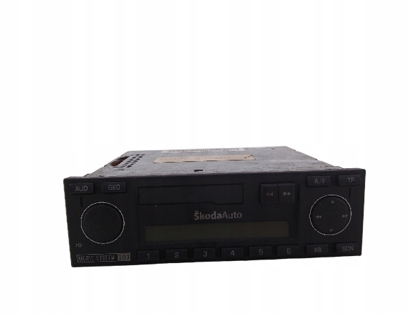 SKODA OCTAVIA a RADIO tovární KASETA 1U0035160B