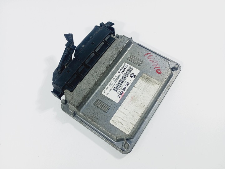computer control unit of the engine OE 03D906033H VW FOX 05-09