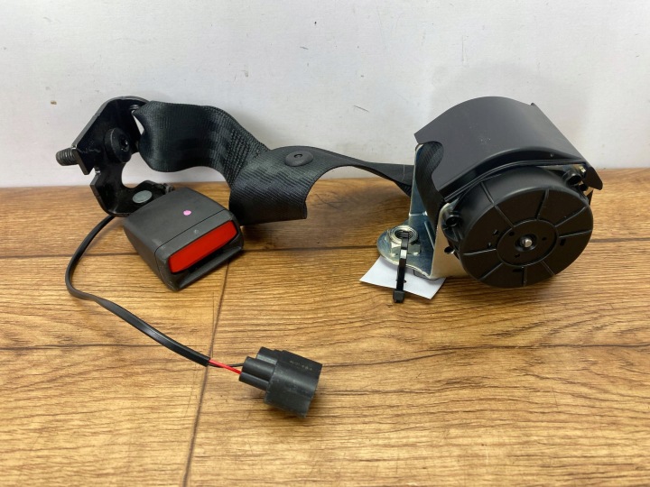 rear tension belt safety Ford Bronco Sport 2020+