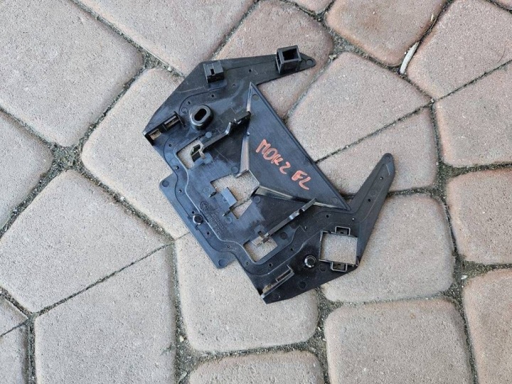 bracket holder windows przedniej czolowej sensora Opel Mokka B AT105901S0