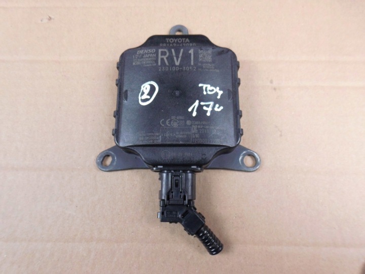 Toyota RAV4 V 2018+ sensor sensor martwego punktu pola 8816242090