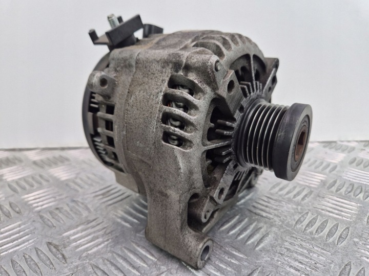 BMW X1 E84 28i Alternateur N20B20A 7605061