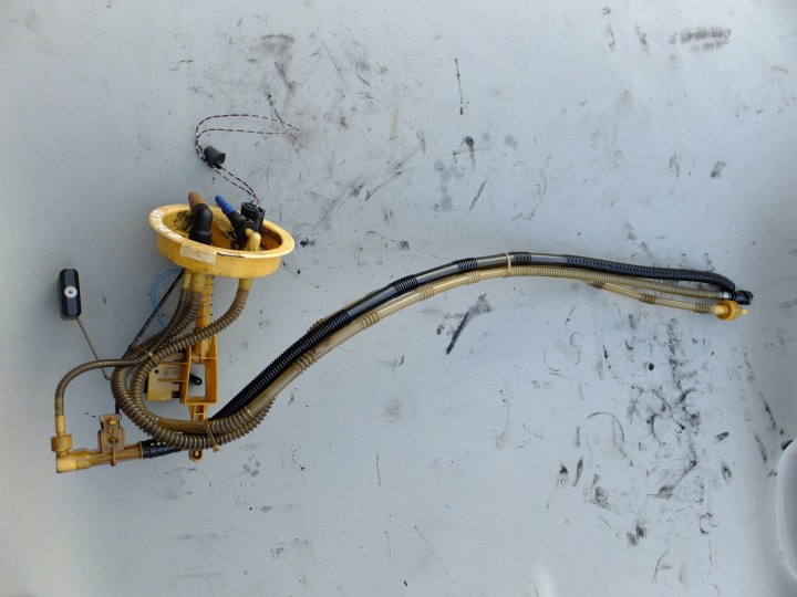 sensore Livello carburante plywak bmw e87 2,0 d 2007r