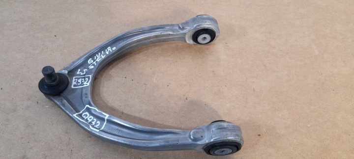 Alfa Romeo Giulia arm upper front left K206602 (Q932)