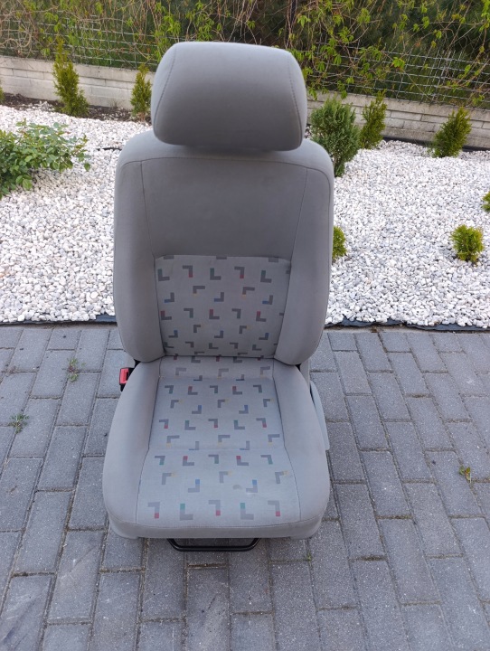 VW T5 T5 LIFT Sitz vorne Fahrer/ KIEROWCA L