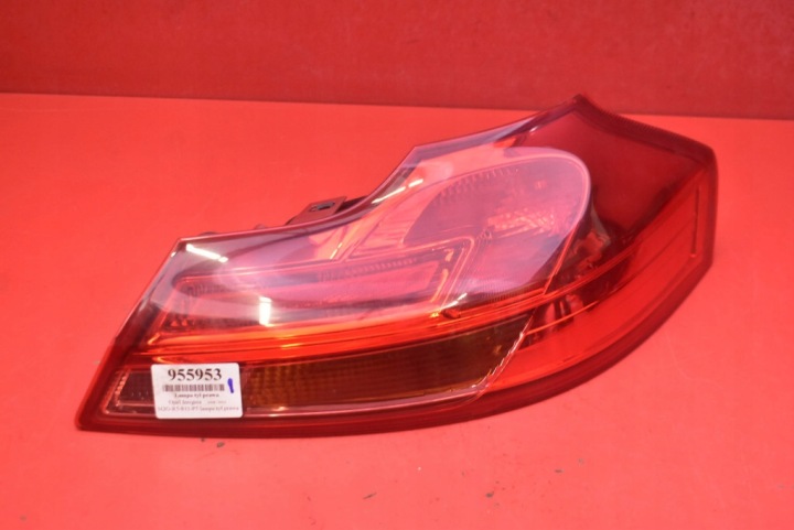 Feux phare Droit Arrière Arrière 13226857 OPEL INSIGNIA A KOMBI 08-14