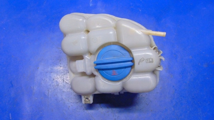 water tank VW TOUAREG II 7P 10-17R