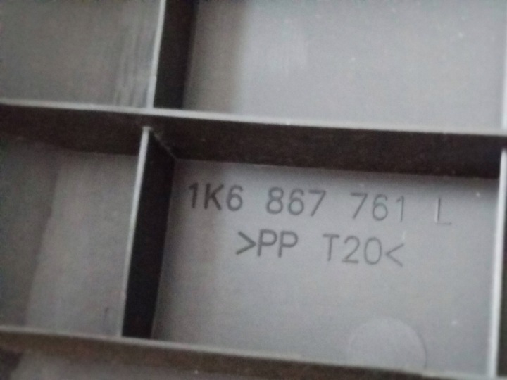 Tillbehör Volkswagen Golf V 1K6867761L 8