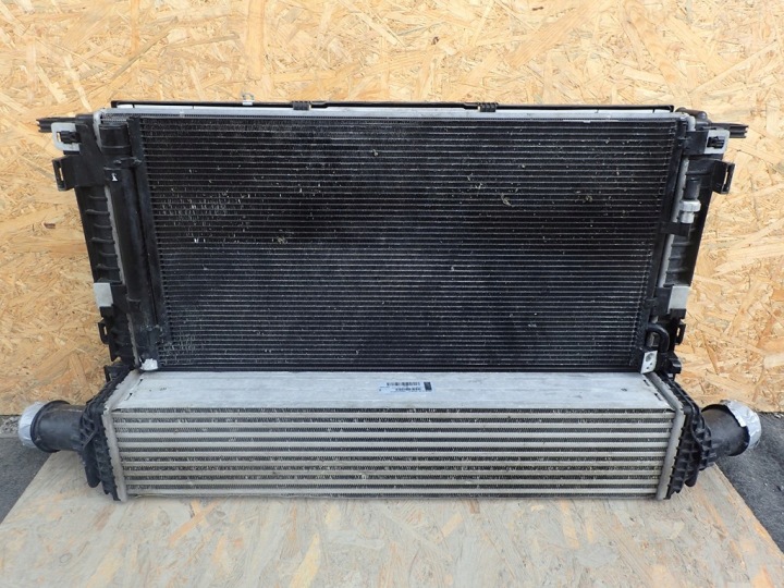 RADIATORE D’ACQUA AUDI A4 B9 8W A5 A6 A7 Q5 Q7 3.0TDI