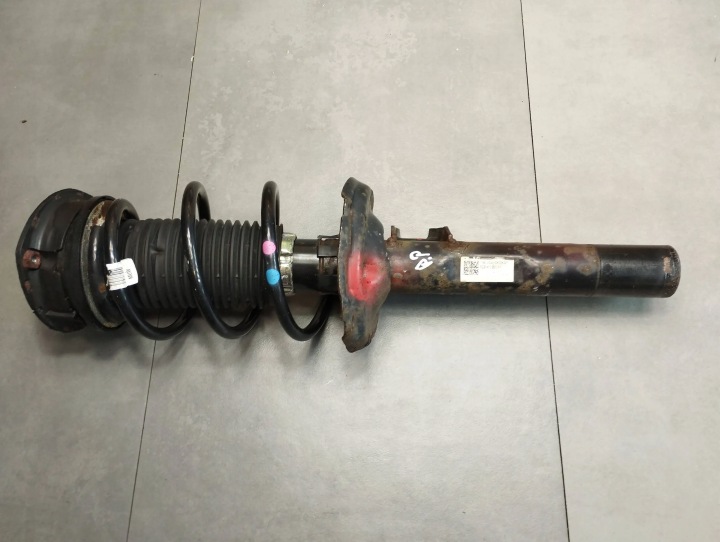 VW GOLF VII Amortiseur Droite Avant 5Q0413023FH