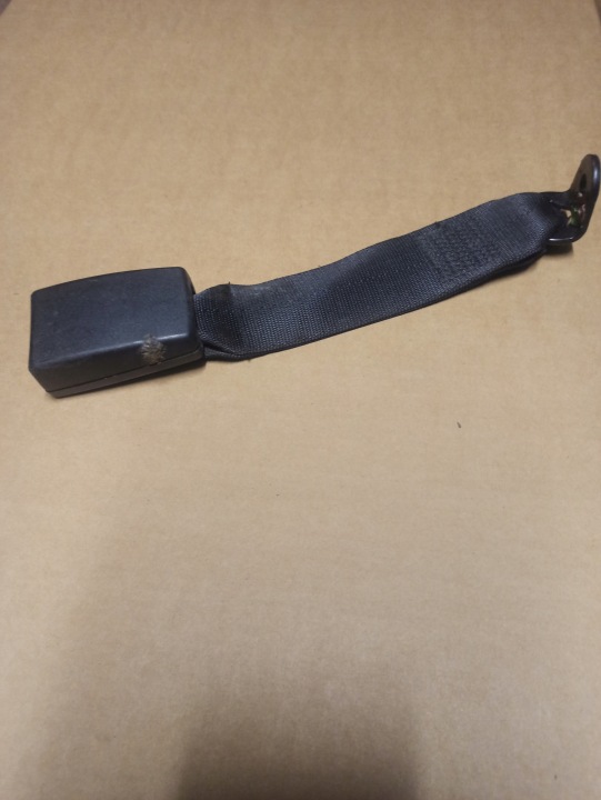 OPEL MERIVA WPINKA seat belt buckle tension belt the centre rear part 93335126