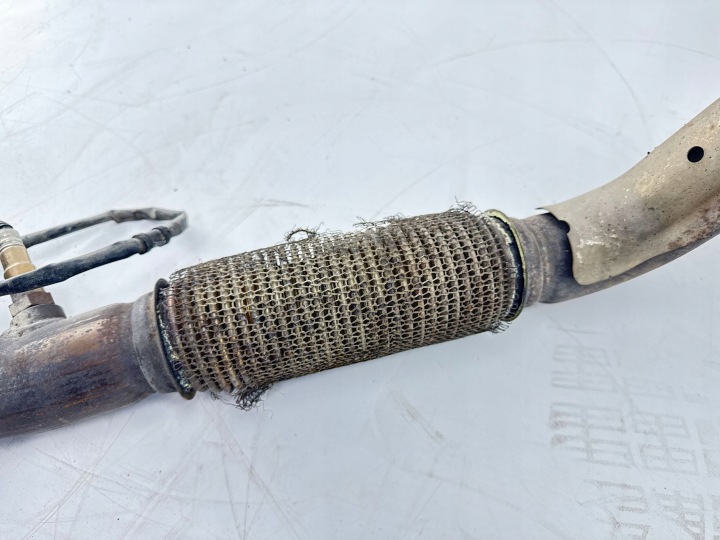 Volkswagen PASSAT B7 2011 Elest Conector de evacuare (flex) 5