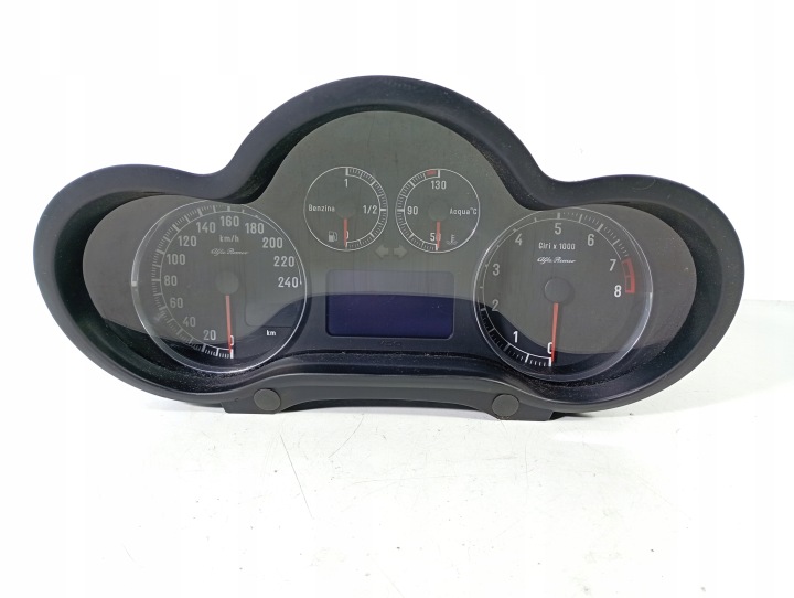 Alfa Romeo 147 T. SPARK 00-10 dials tachometer 149445 km OE 110080304072