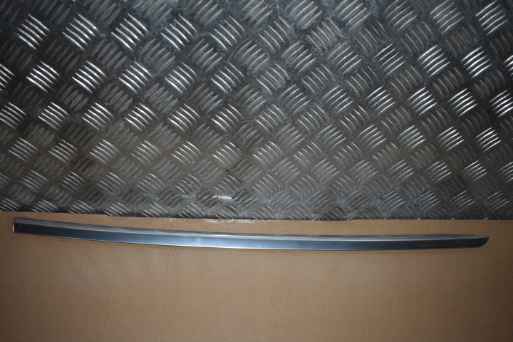 IDEALNA moulding of a fender MERCEDES GLS X167 1