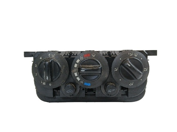 MERCEDES W168 PANEL alimentation d'air déshumidificateur d'air conditionné 1688302185