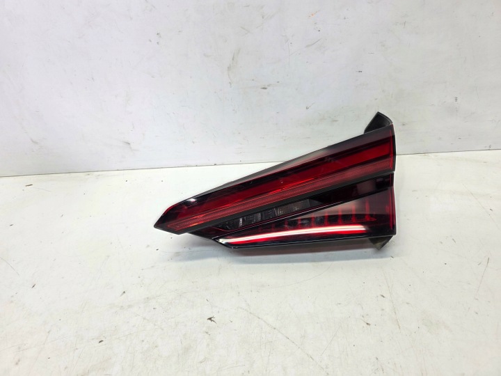 Licht rechts heck LED für die Heckklappe AUDI A5 8F SPORTBACK 8W6945094G
