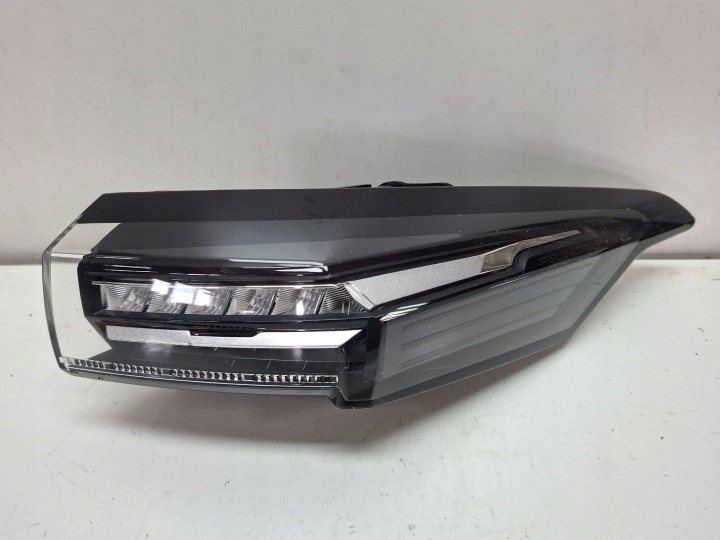 light rear right LED 9835299280 PEUGEOT 308 III T10 2021