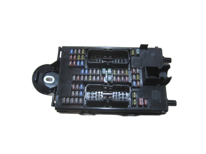 VOLVO XC90 II pojistková skříňka XC 90 2.0 T6 modul ROZDIELACZ 31346672