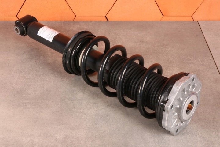 BMW X4 G02 20dX 30dX 20iX 30iX shock absorber right left rear 6890945 6509km!