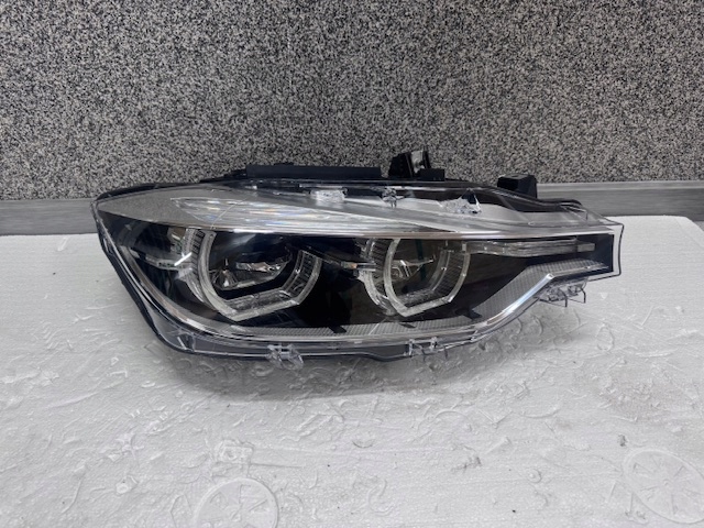 Licht rechts BMW 3 F30 F31 LIFT Full Led Adaptive Led