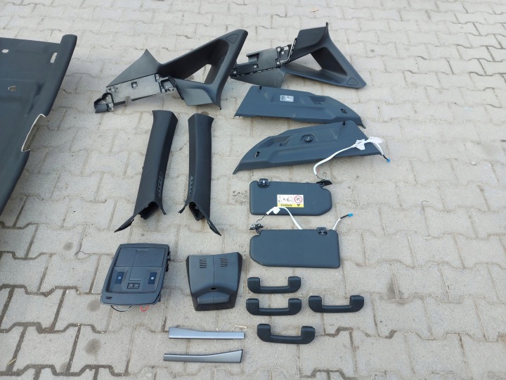 Peugeot 3008 III E3008 boční slupkow plastyki vnitřně černé gt-line