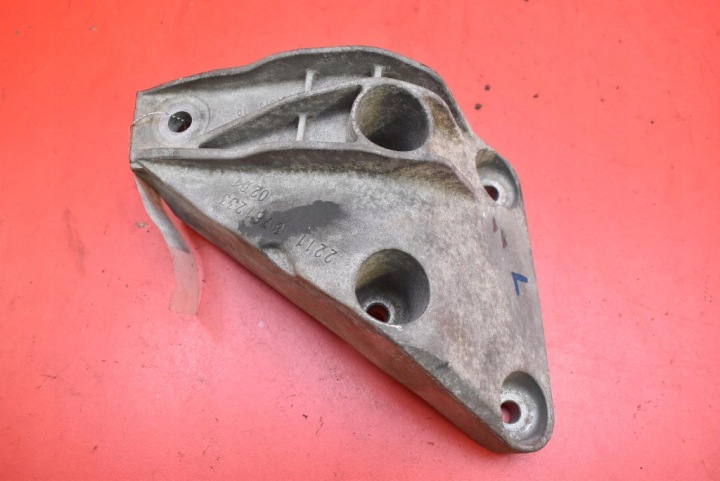 airbag Supporto motore staffa fissaggio sinistra 6781233 BMW F10 F11 2.0i 184 KM 09-13