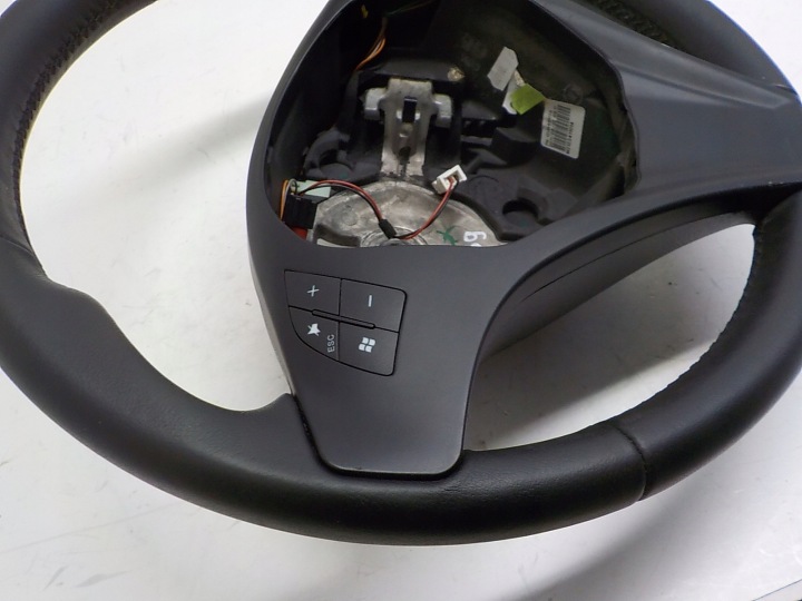 ALFA ROMEO GIULIETTE MULTI SKIN DIRECTOR 11