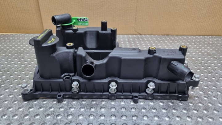 cover of valves BM5G-6M293-DG FORD FOCUS MK3 C-MAX MK2 VOLVO 1.6 ECOBOOST