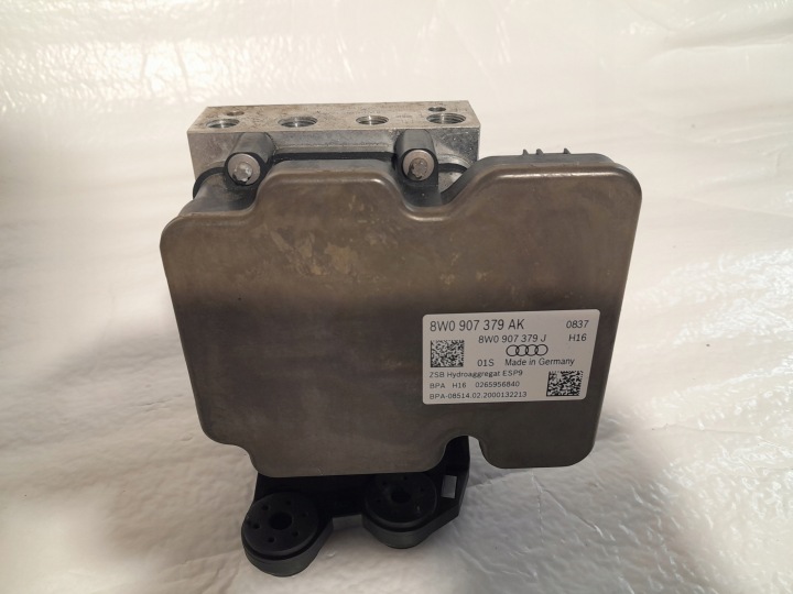 AUDI A4 QUATTRO B9 LIFT servo bubanj ABS 8W0907379AK 8W0907379J