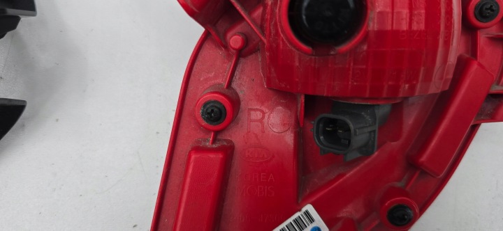 KIA XCEED X CEDED LAMPA DIREITOS DE SEGURANÇA 92406-J7300 6