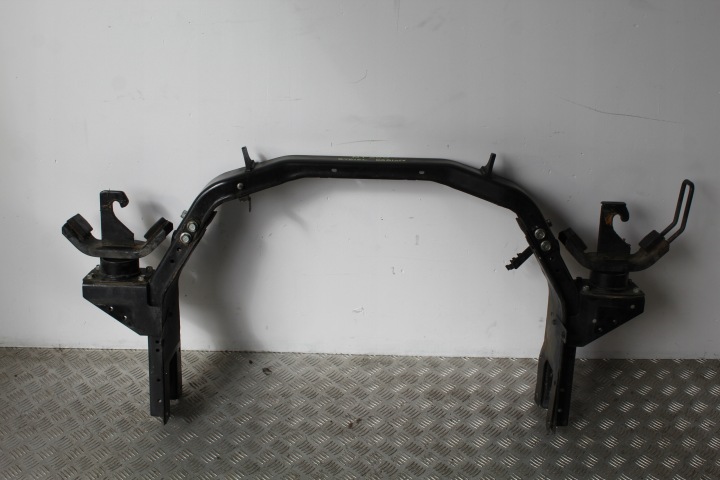 SUPPORTO STAFFA CABINA RYGIEL NISSAN NT500