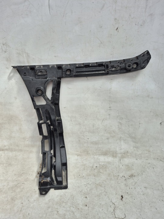 MERCEDES C-KLASA W205 stoßstangenhalterung Halter der Stoßstange rechts heck A2058801802