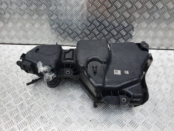 Réservoir Pompe ADBLUE 5Q0131877N 5Q0131969C VW GOLF VII KAROQ ATECA Q2 82A