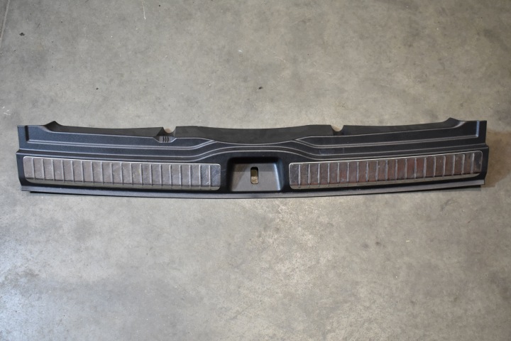 perfect condition cover cap supports of the rear bonnet boot MERCEDES GLS X167