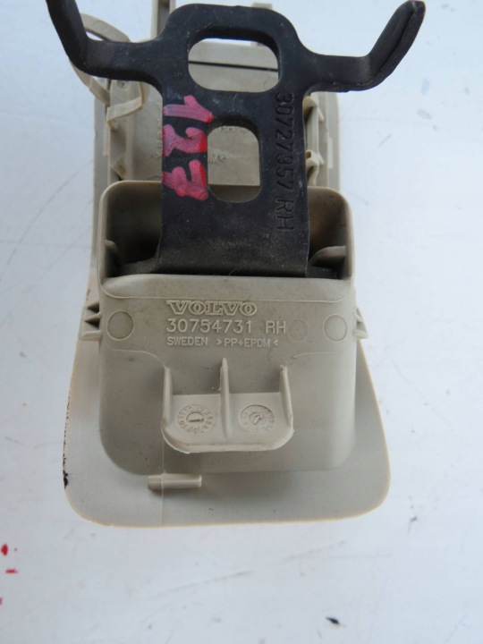 holder ROLETY VOLVO XC90 4.4 V8 30754731