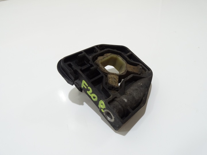 Halter des Kühlers rechts BMW F20 F30 7600540