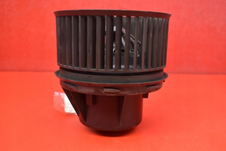 SPACE VENTYLATOR EU AV6N-18456-AA FORD GRAND C-MAX MK2 10-15 6